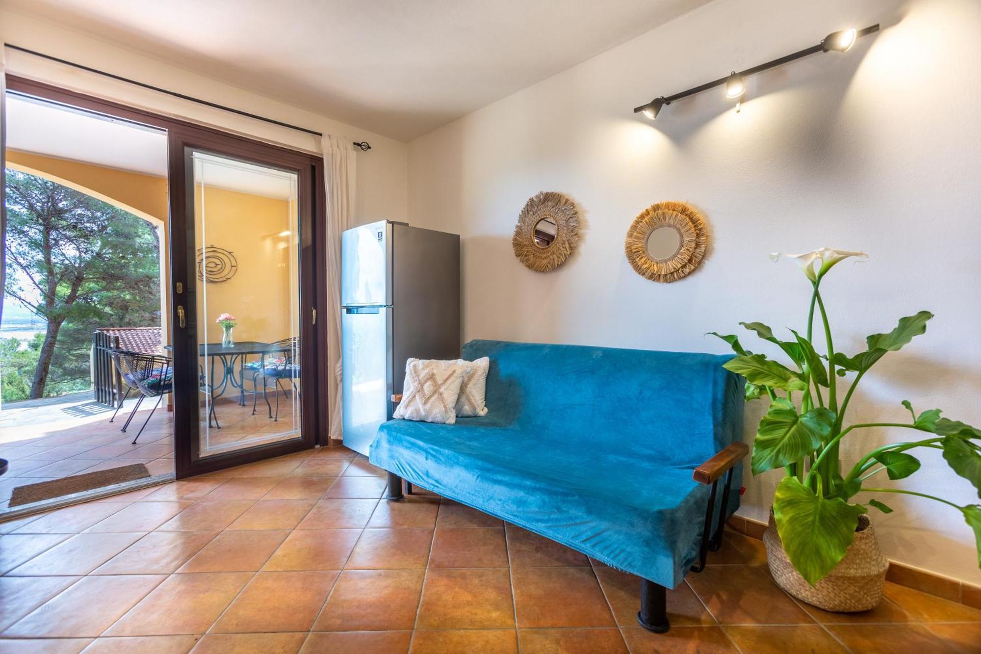 Aetos With Shared Swimming Pool - Hill Porto Pino